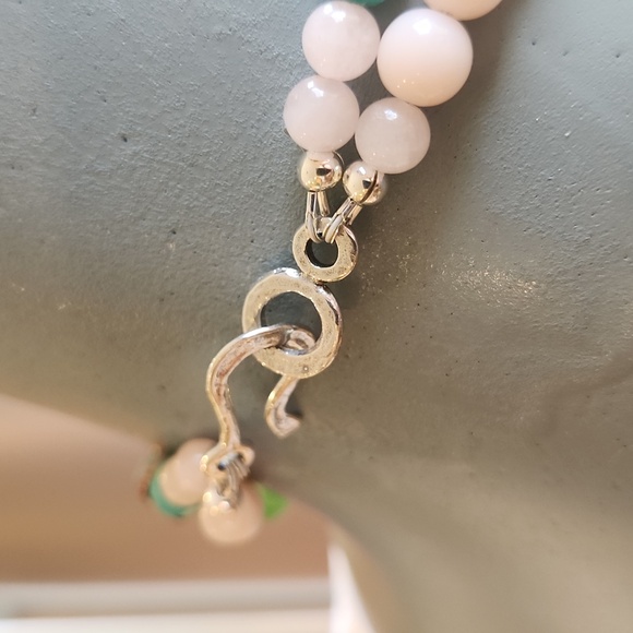 Double strand necklace with signed pendant pin. - Picture 4 of 6